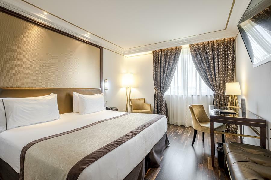 Aurea Legends By Eurostars Hotel Company Прага Экстерьер фото
